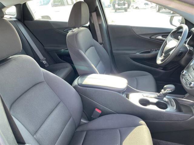 2023 Chevrolet Malibu 1LT photo 9