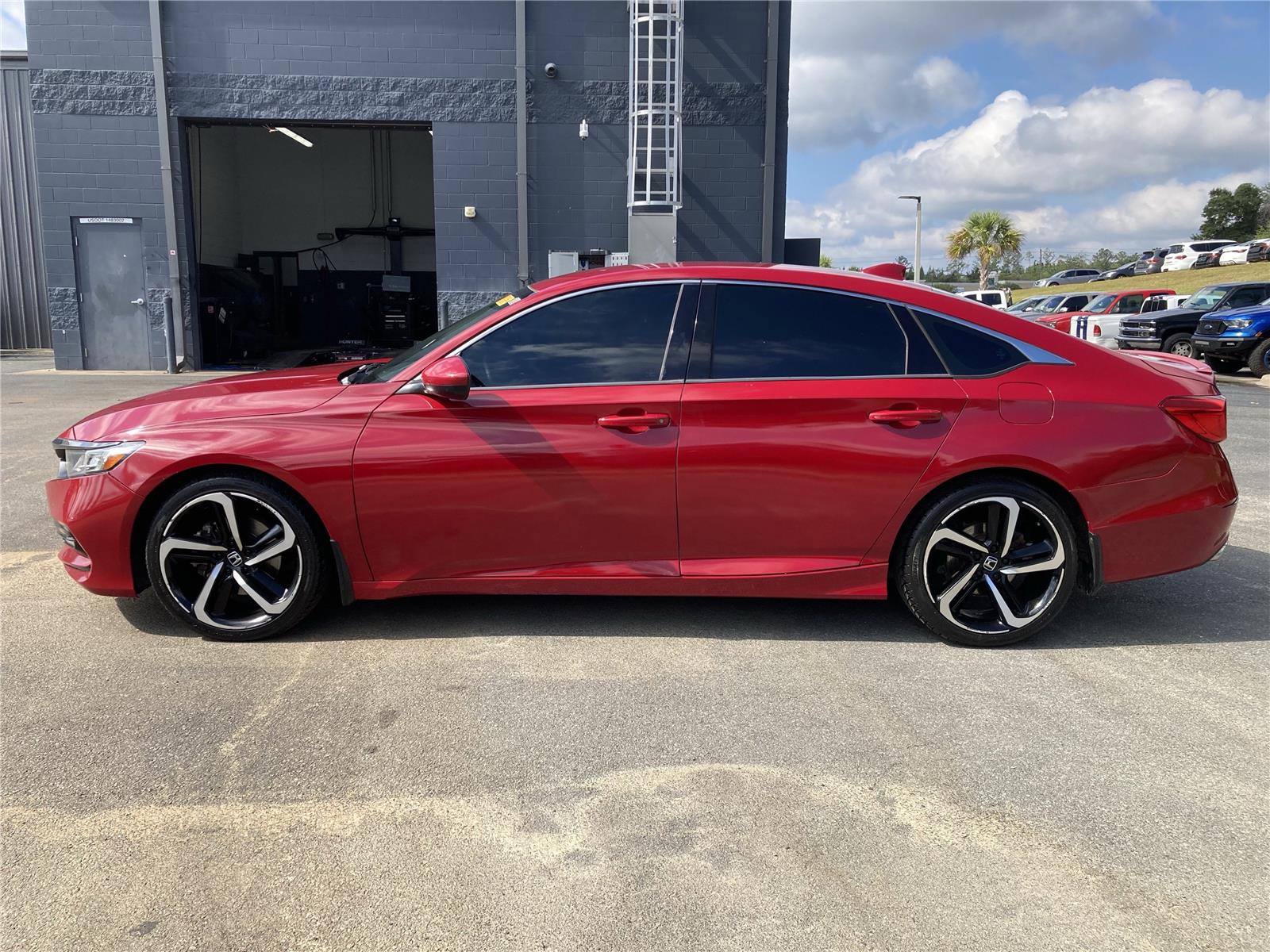2018 Honda Accord Sport photo 3
