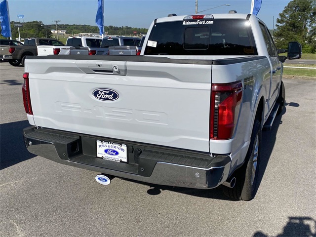 2025 Ford F-150 XLT photo 2