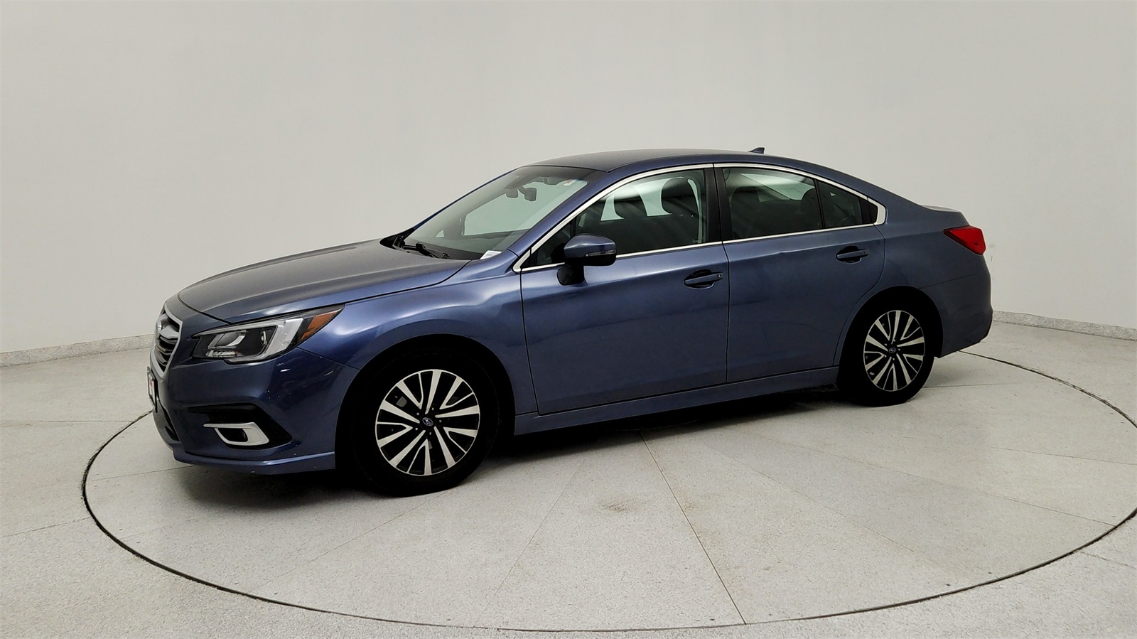 2018 Subaru Legacy 2.5i Premium photo 3