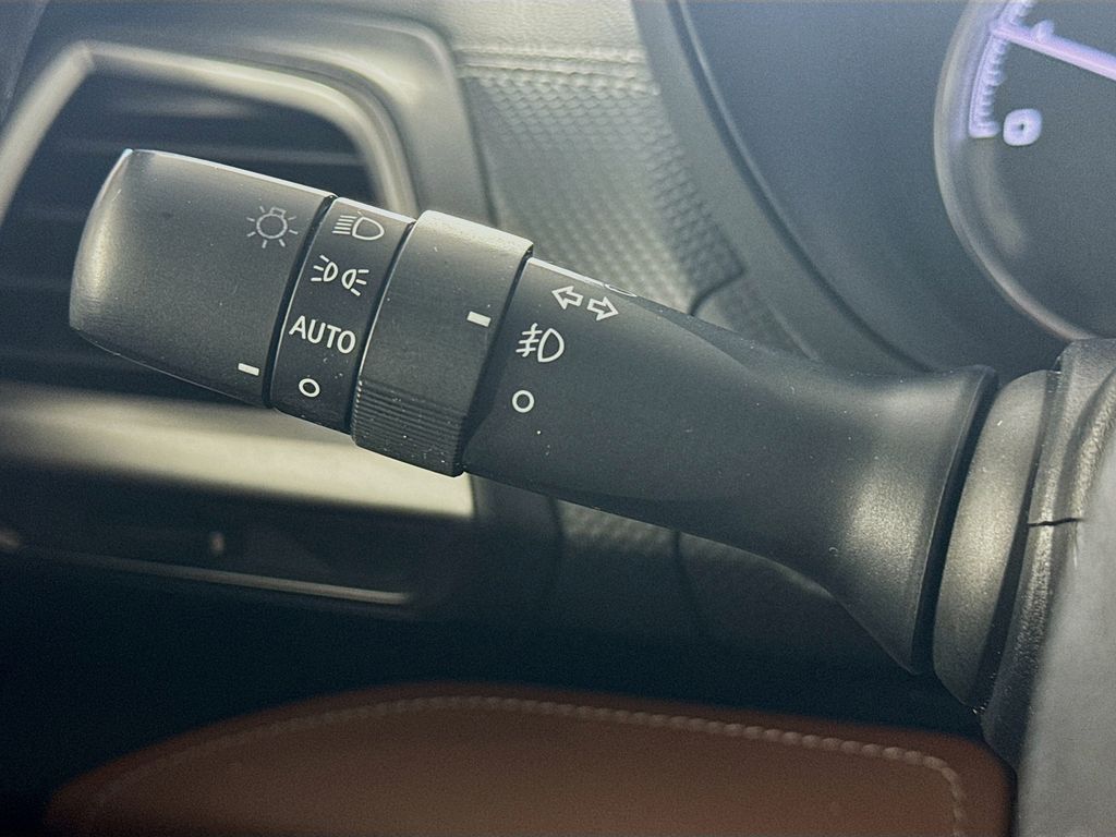 2020 Subaru Forester Touring photo 12