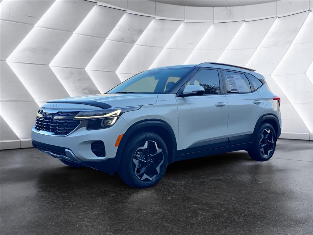 2025 Kia Seltos S's photo