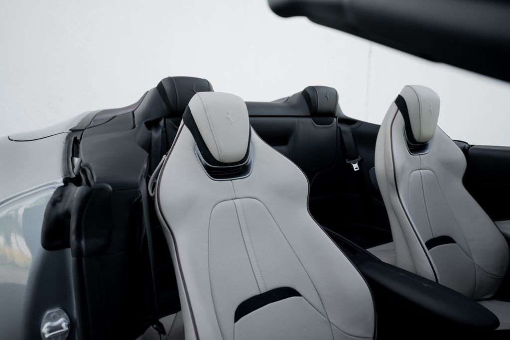 2024 Ferrari Roma Spider photo 34