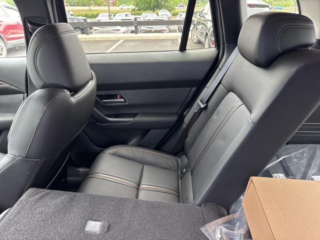 2025 Mazda CX-50 Premium photo 6