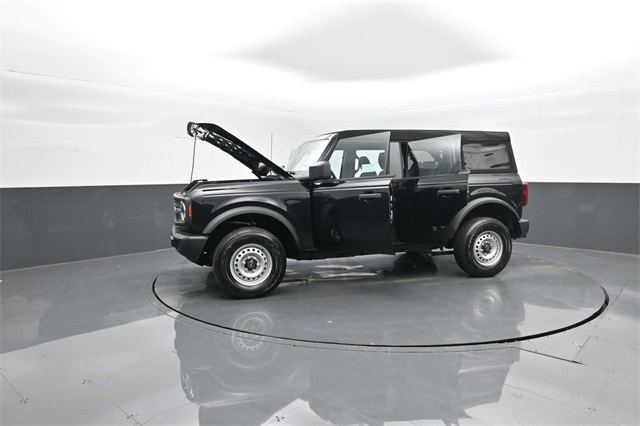 2025 Ford Bronco Base photo 37