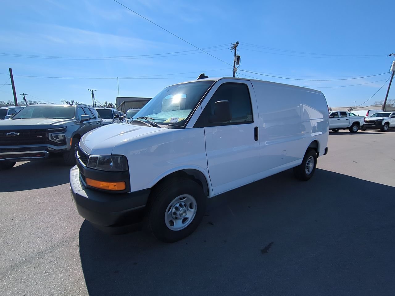 2025 Chevrolet Express Cargo Work Van's photo