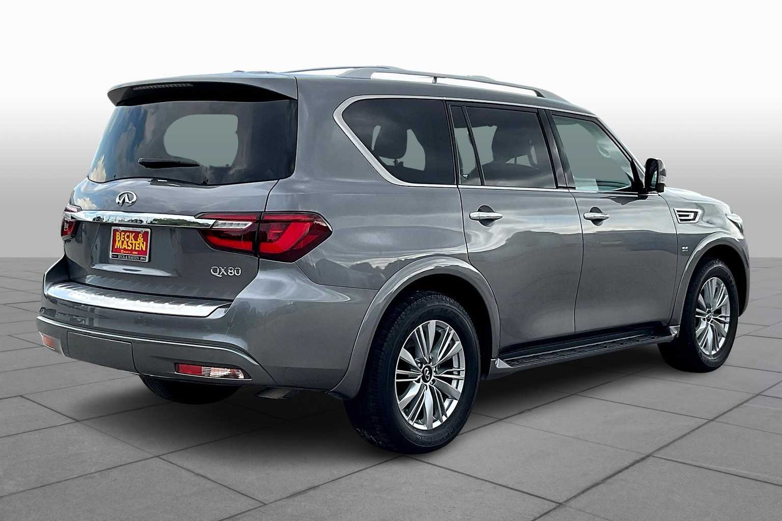 2019 Infiniti QX80 Luxe photo 12