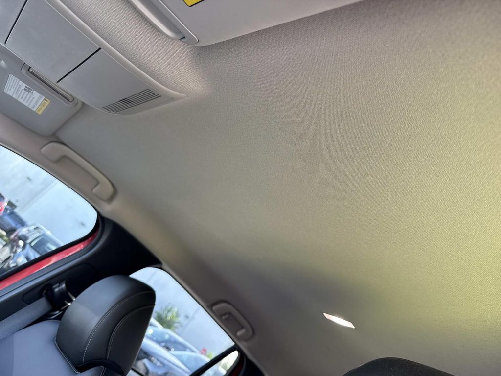 2024 Mazda CX-50 2.5 Select photo 35