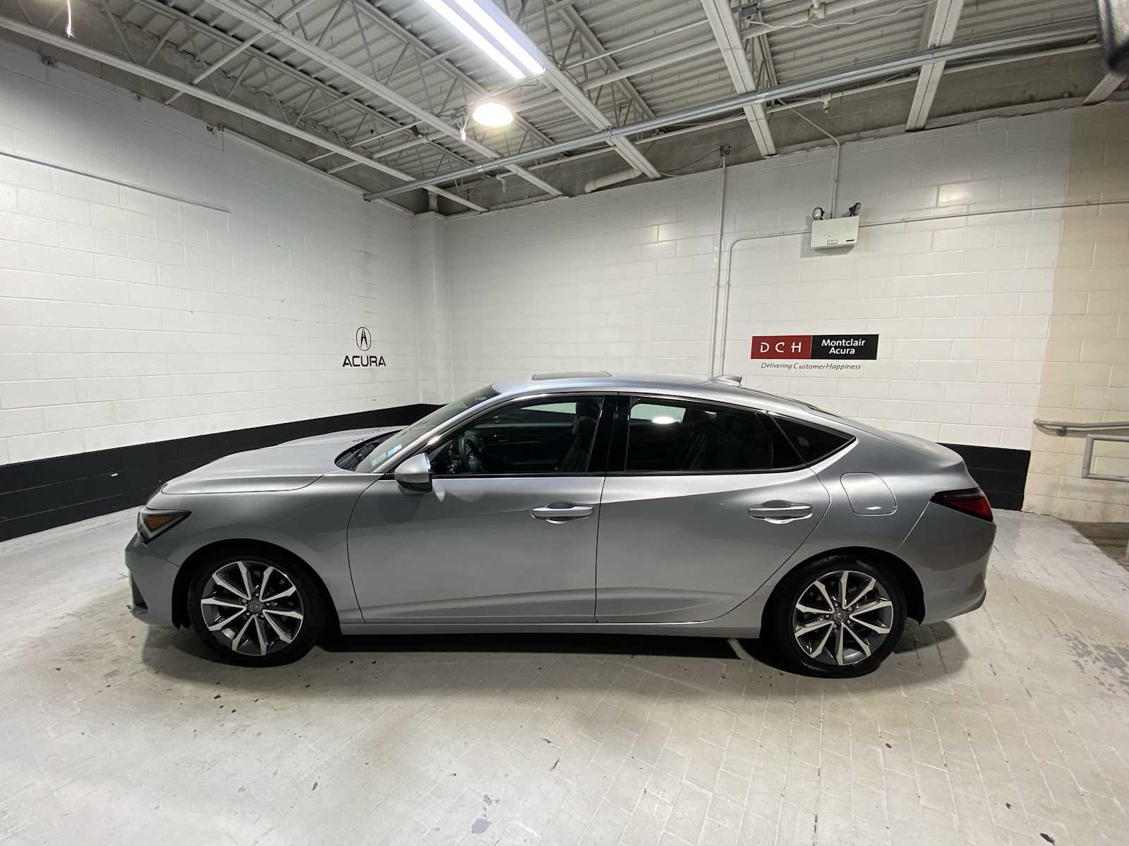 2023 Acura Integra Base photo 3