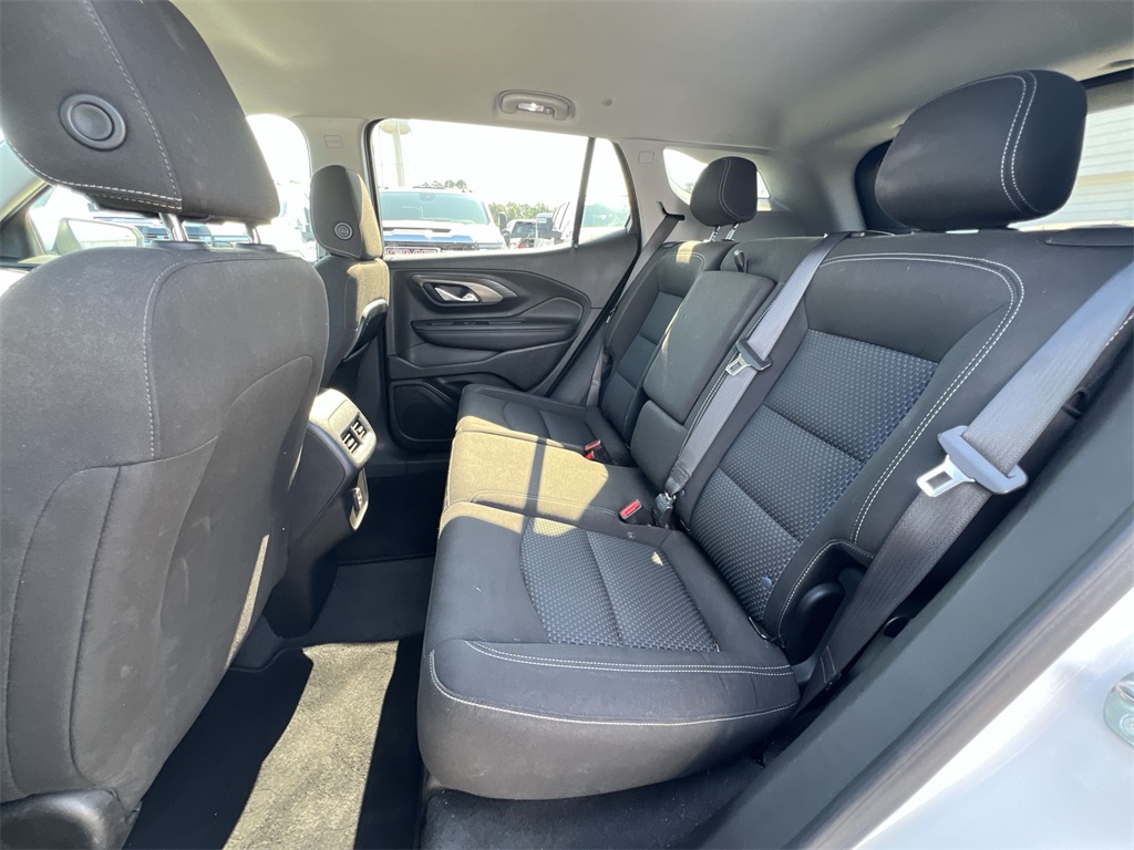 2023 Gmc Terrain SLE photo 26
