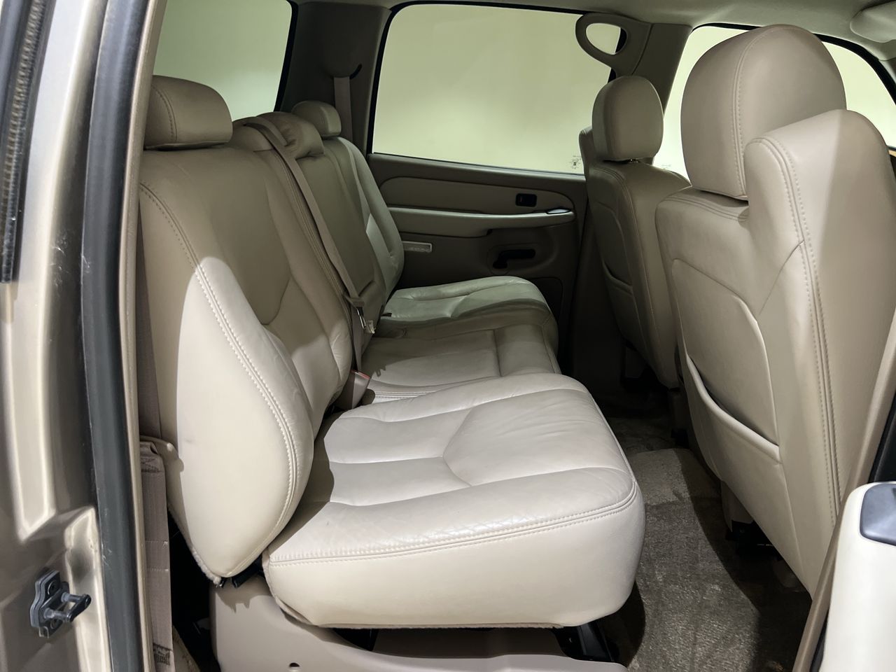 2003 Chevrolet Suburban Z71 photo 54