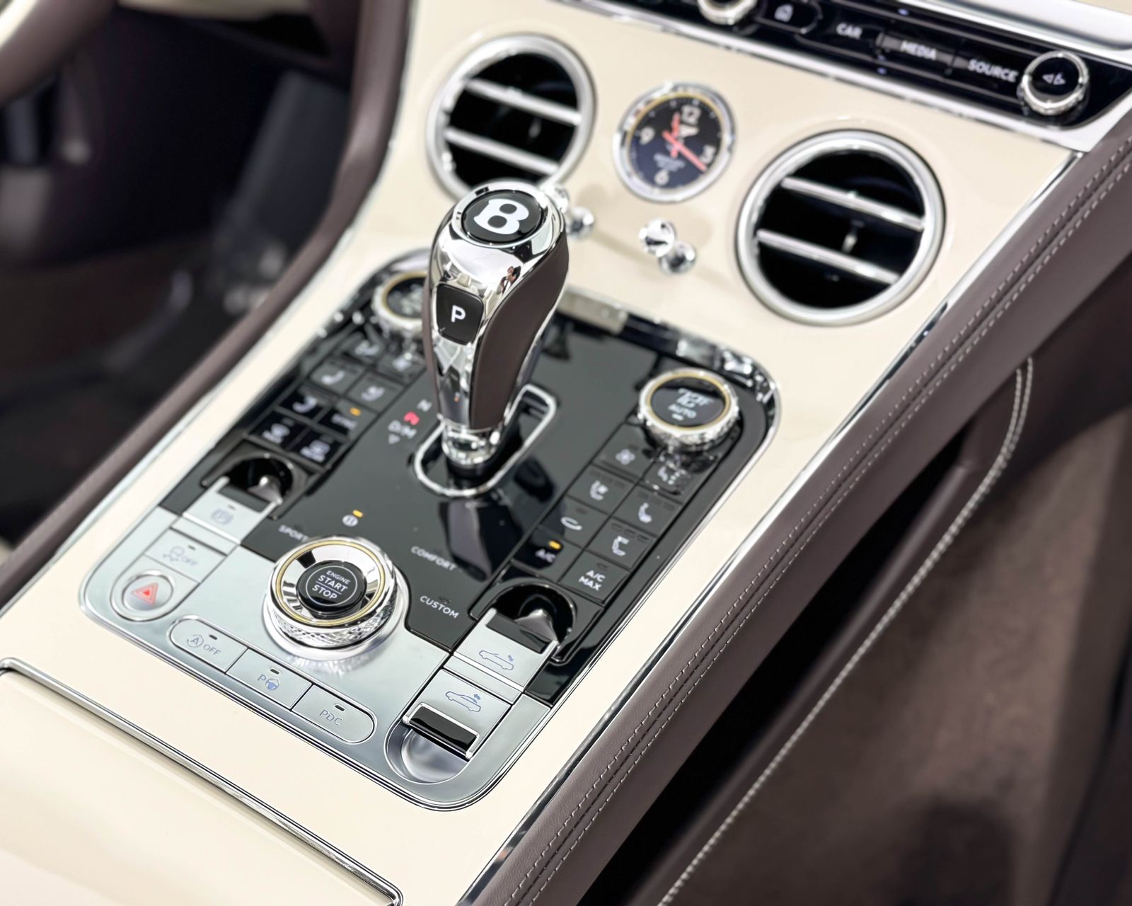 2024 Bentley Continental GTC photo 19