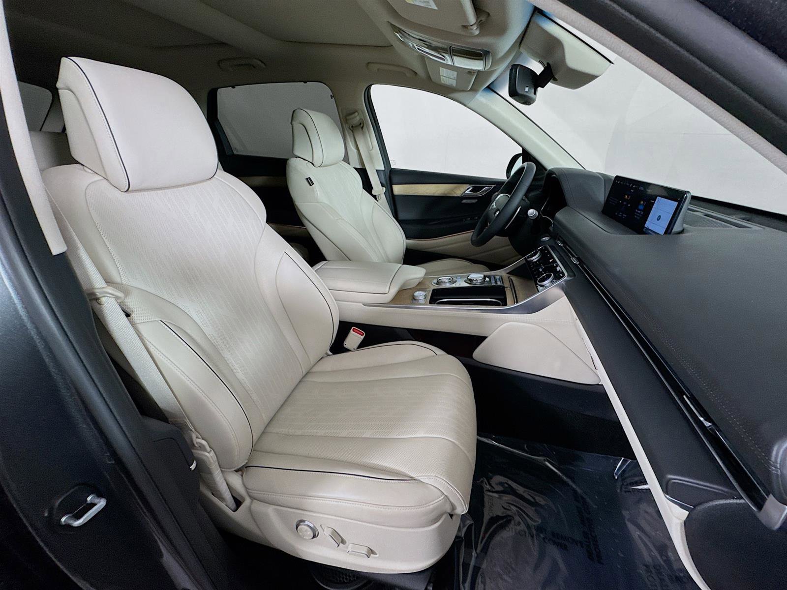 2023 Genesis GV80 3.5T photo 24