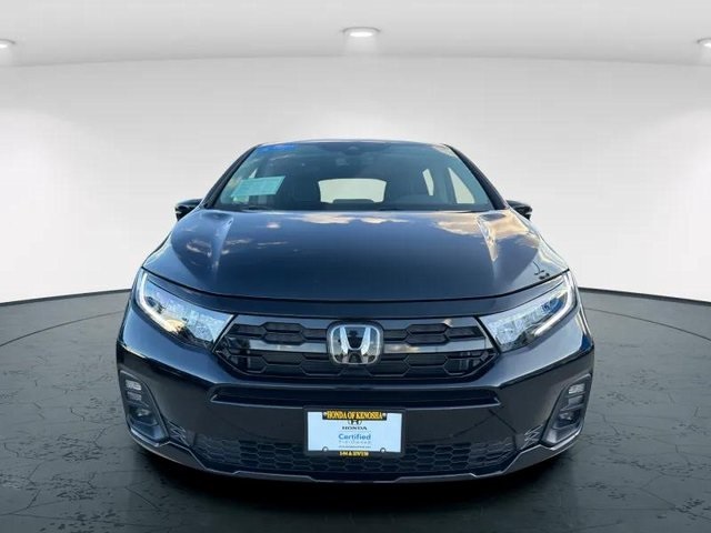 2025 Honda Odyssey Touring photo 2