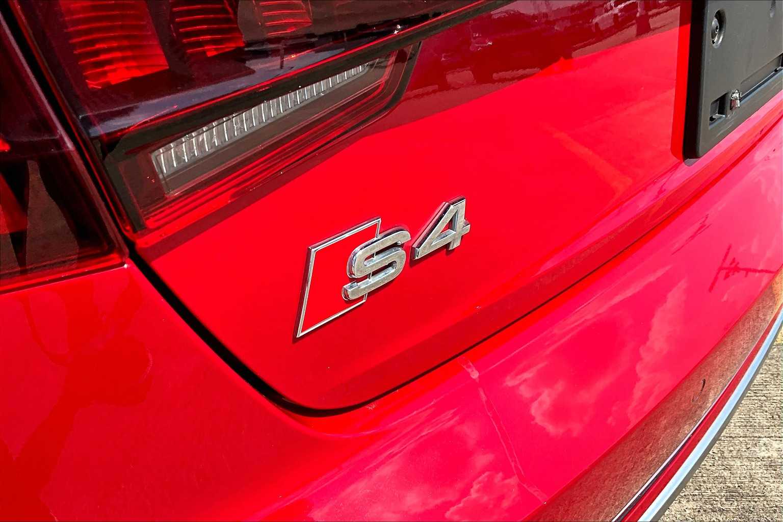 2018 Audi S4 Premium Plus photo 9