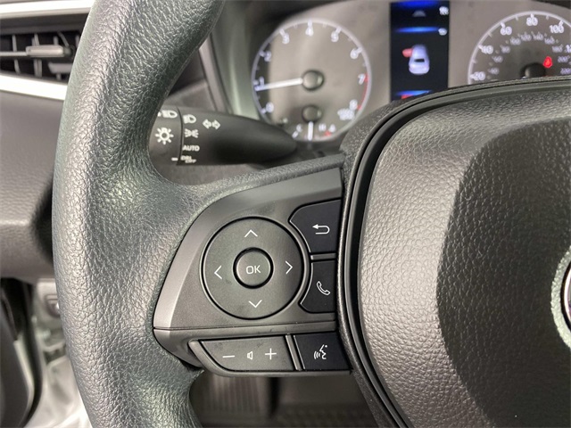 2025 Toyota Corolla LE photo 13