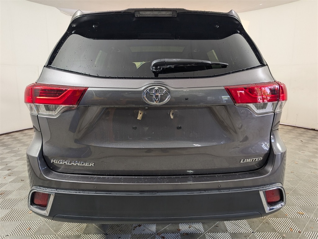 2017 Toyota Highlander Limited Platinum photo 11