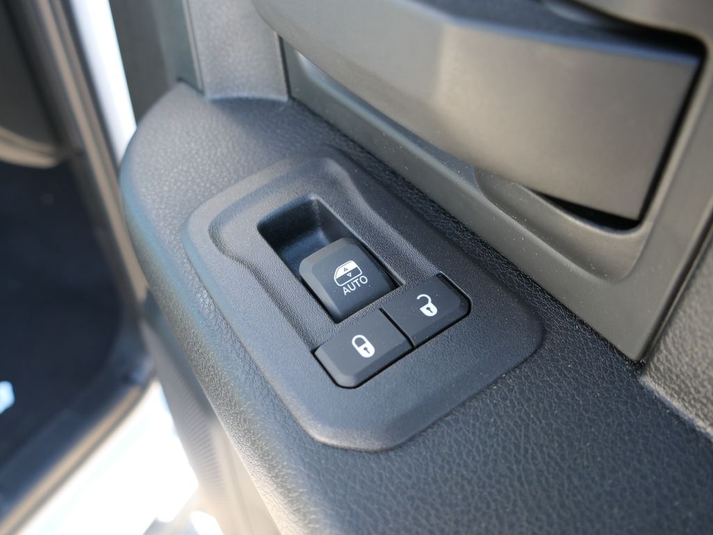 2026 Ram 3500 Tradesman photo 23