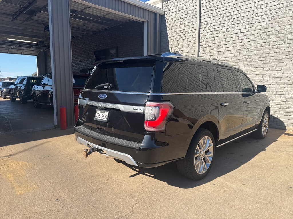 2019 Ford Expedition MAX Platinum photo 2