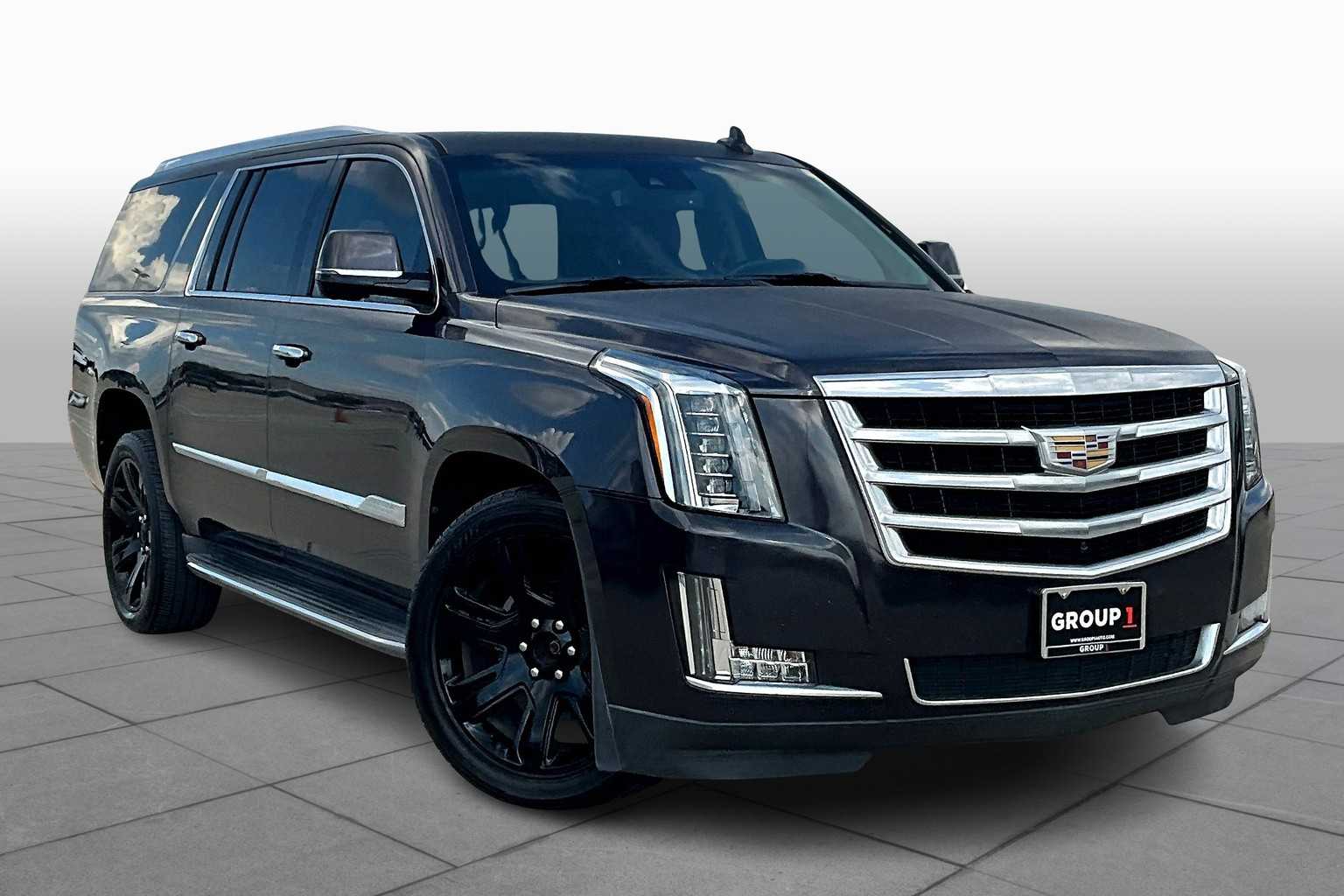 2016 Cadillac Escalade ESV Luxury photo 2