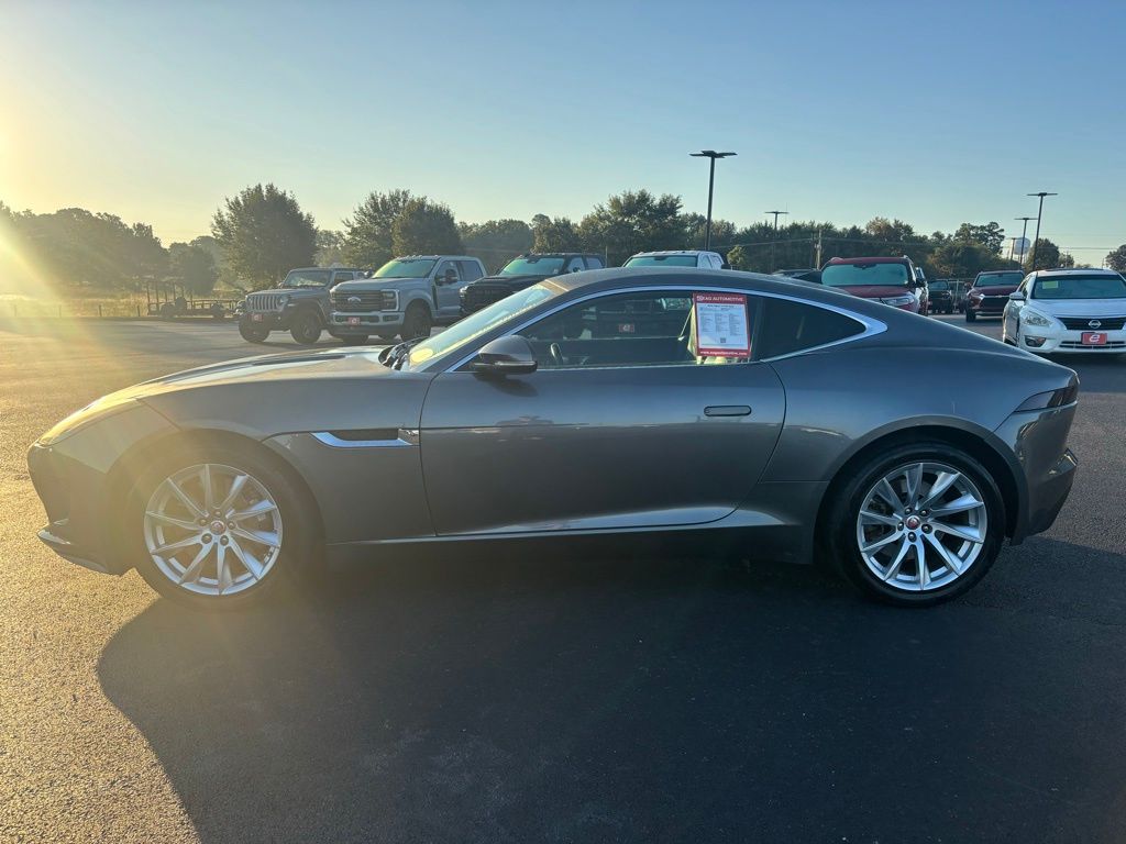 2016 Jaguar F-TYPE Base photo 4