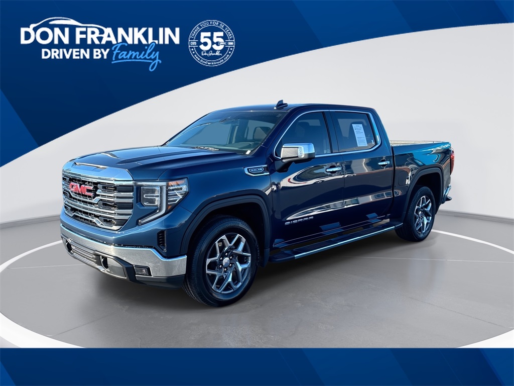 2023 GMC Sierra 1500 SLT's photo