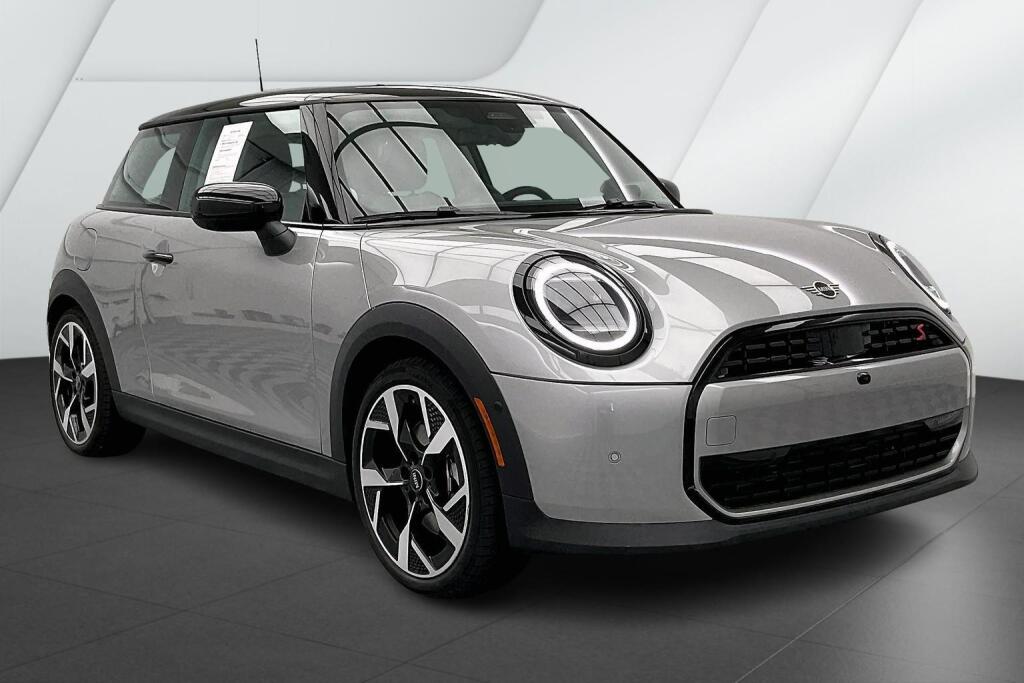 2025 Mini Cooper 2 Door Hardtop S photo 7