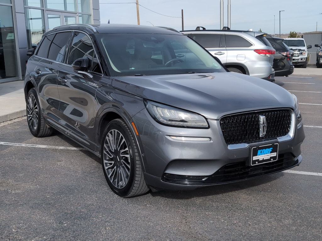 2021 Lincoln Corsair Reserve photo 3