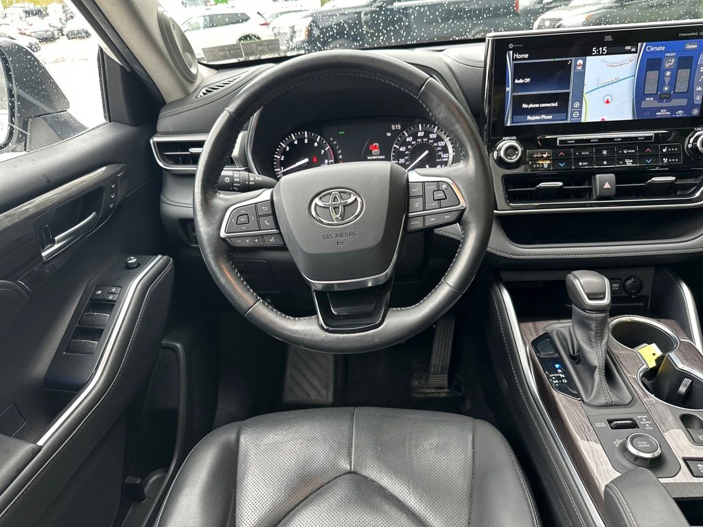 2020 Toyota Highlander Platinum photo 13
