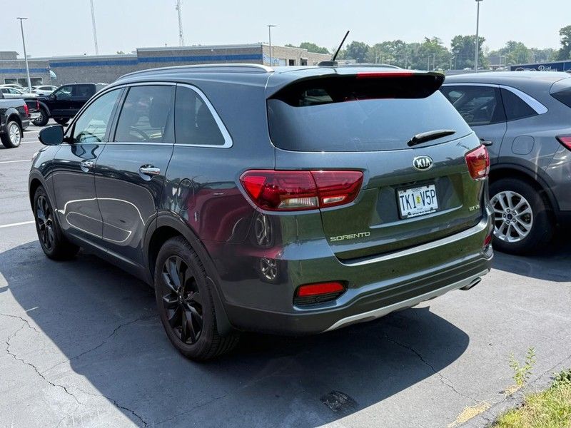 2020 Kia Sorento EX V6 photo 2