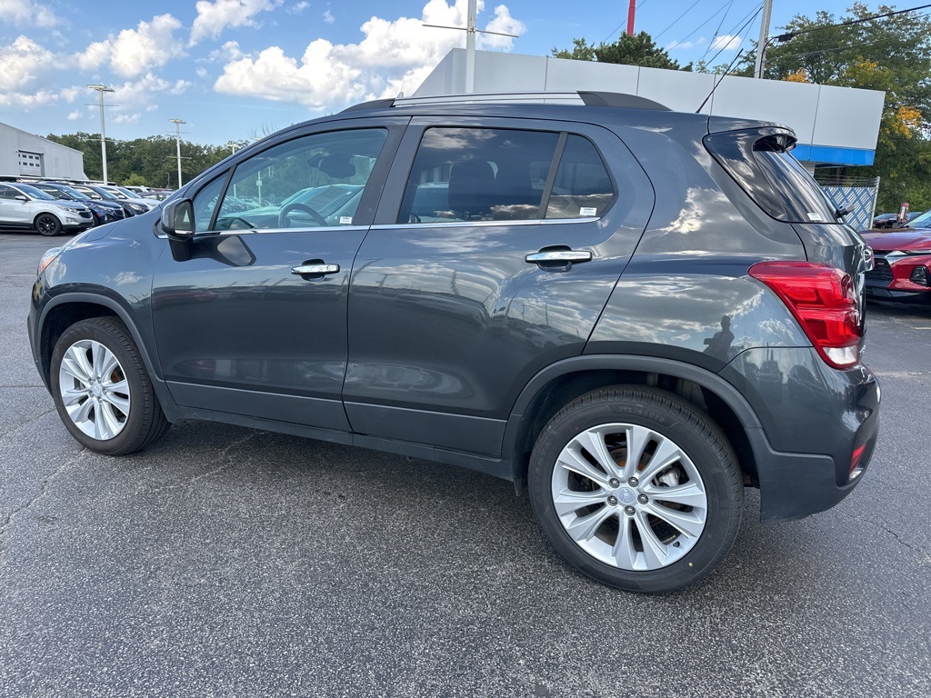 2019 Chevrolet Trax Premier photo 2