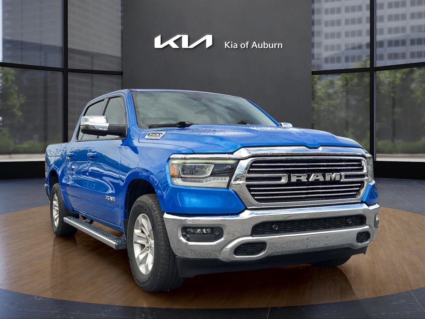 2023 Ram 1500 Laramie photo 4