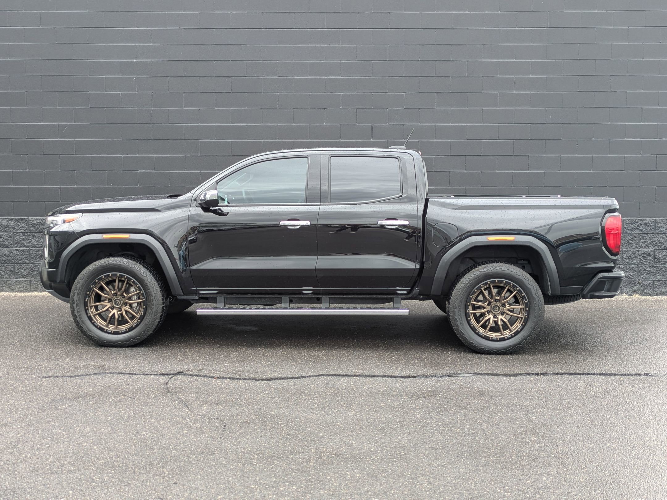 2023 Gmc Canyon Denali photo 8