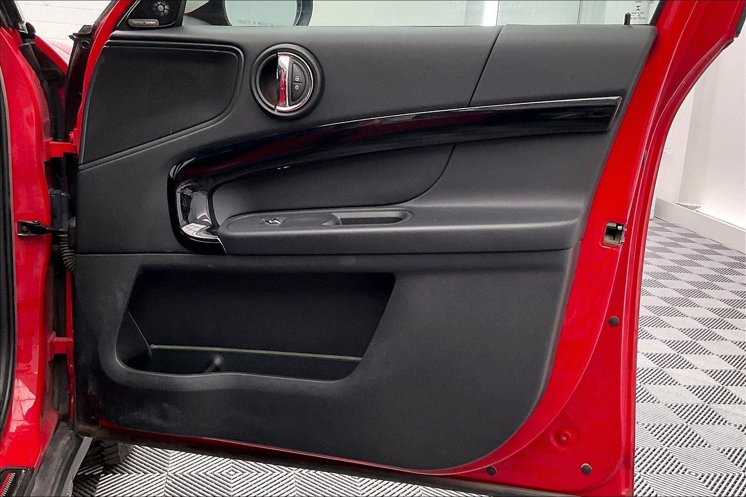 2023 Mini Countryman John Cooper Works ALL4 photo 17