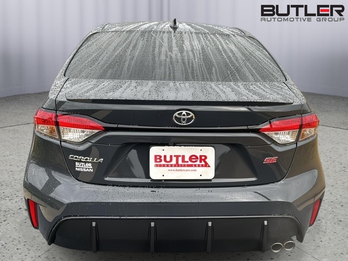 2025 Toyota Corolla SE photo 3
