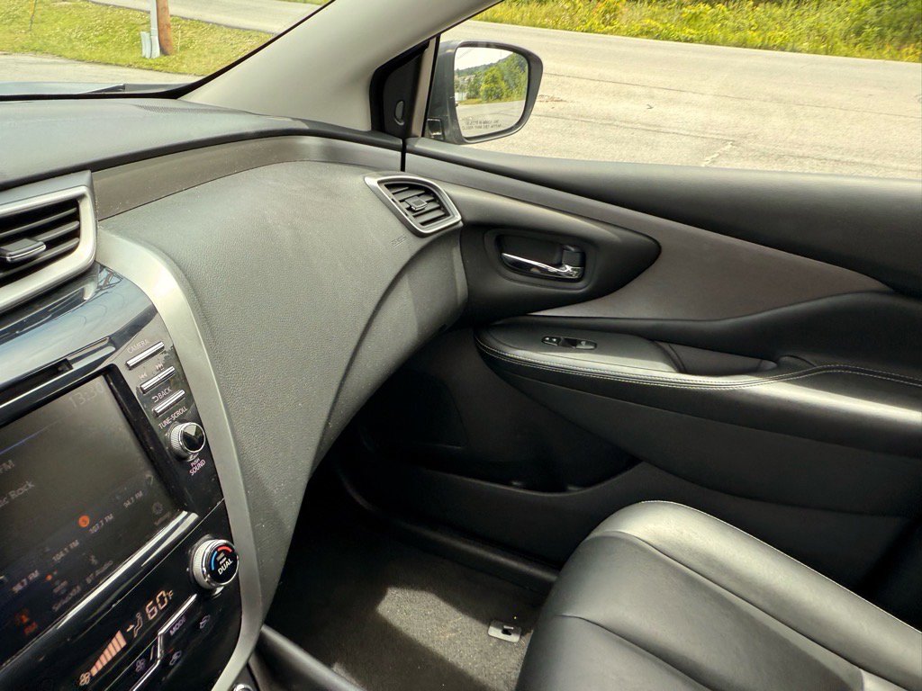 2023 Nissan Murano SV photo 13