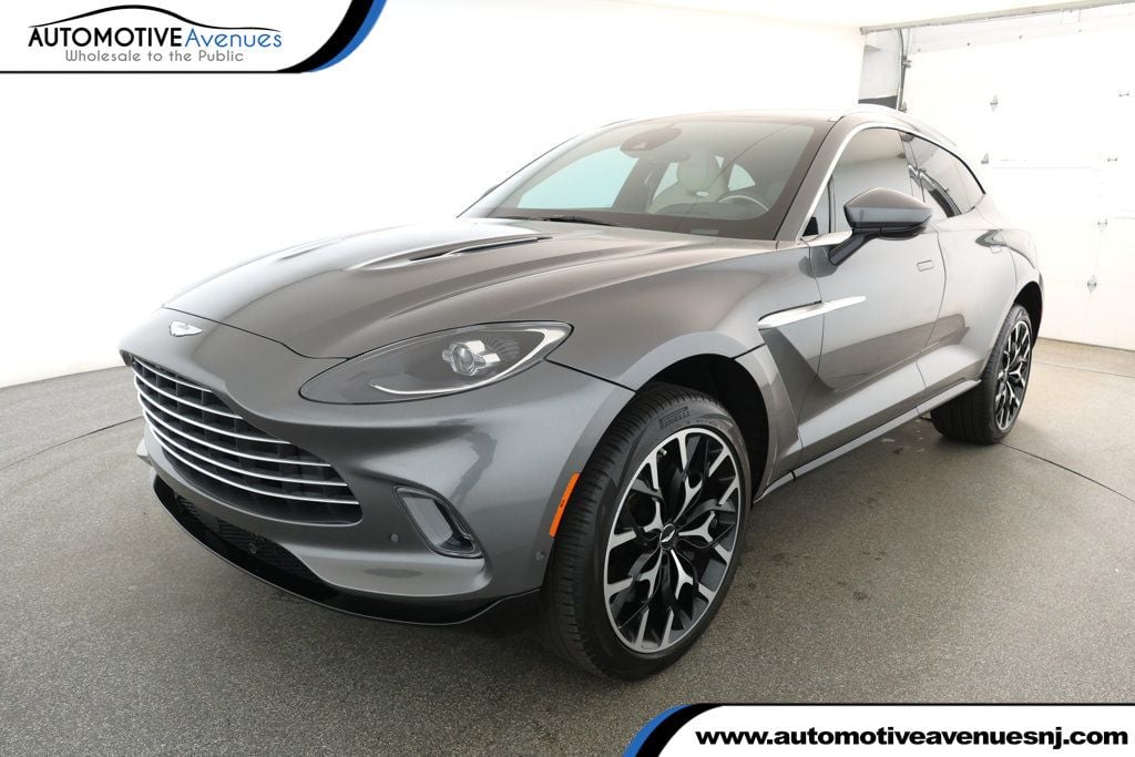 2021 Aston Martin DBX