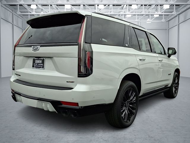 2024 Cadillac Escalade V-Series photo 3