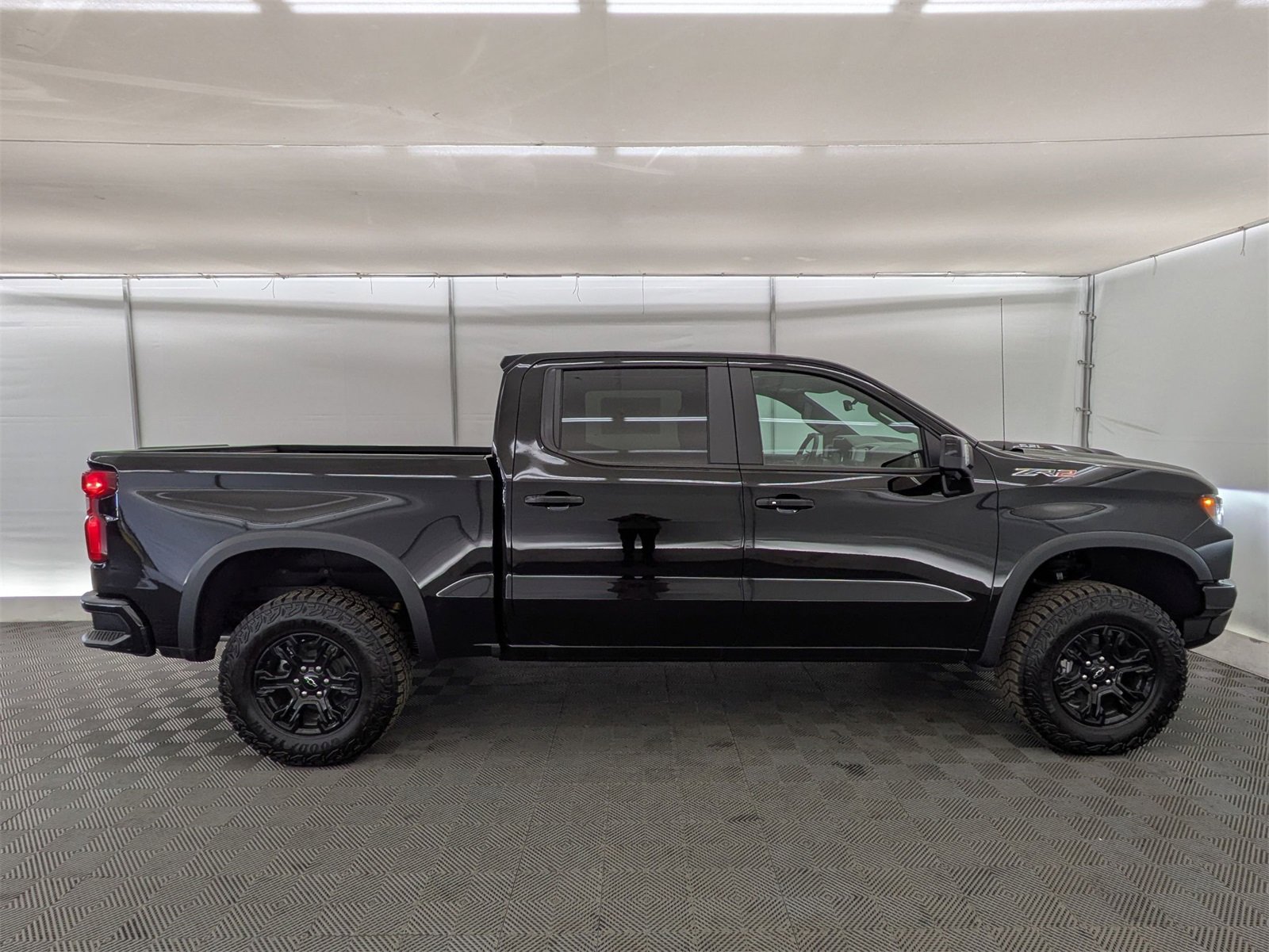 2025 Chevrolet Silverado 1500 ZR2 photo 7