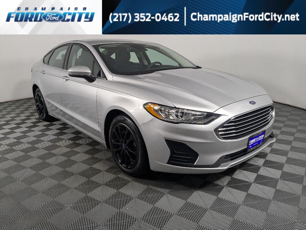 2019 Ford Fusion Hybrid SE's photo