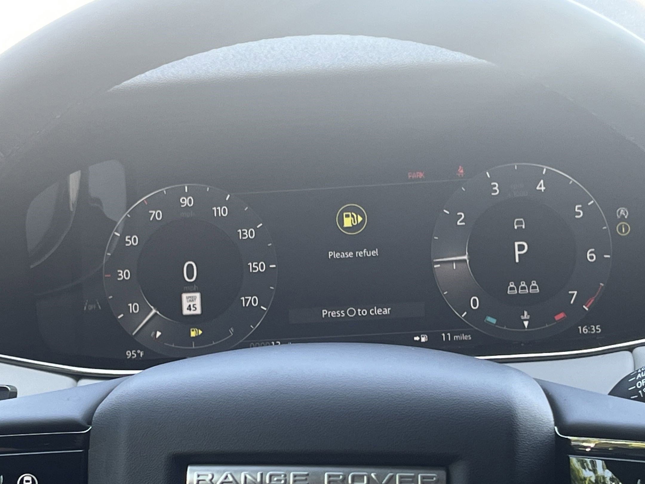 2026 Land Rover Range Rover Evoque Dynamic SE photo 15