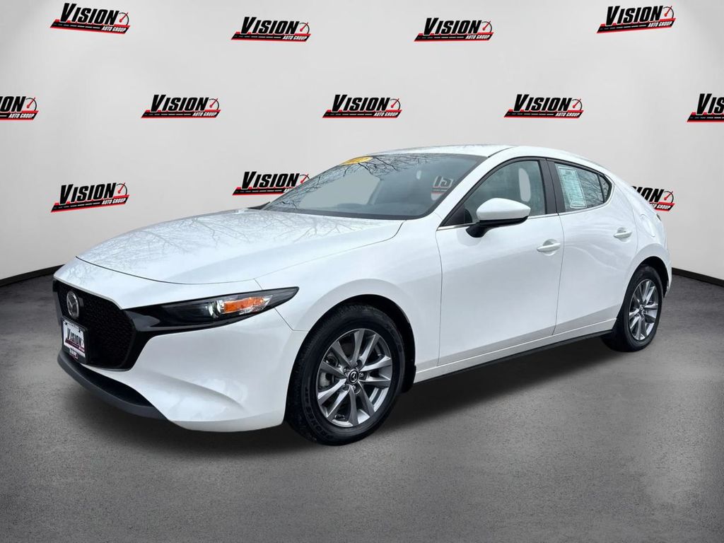 2022 Mazda Mazda3 S's photo