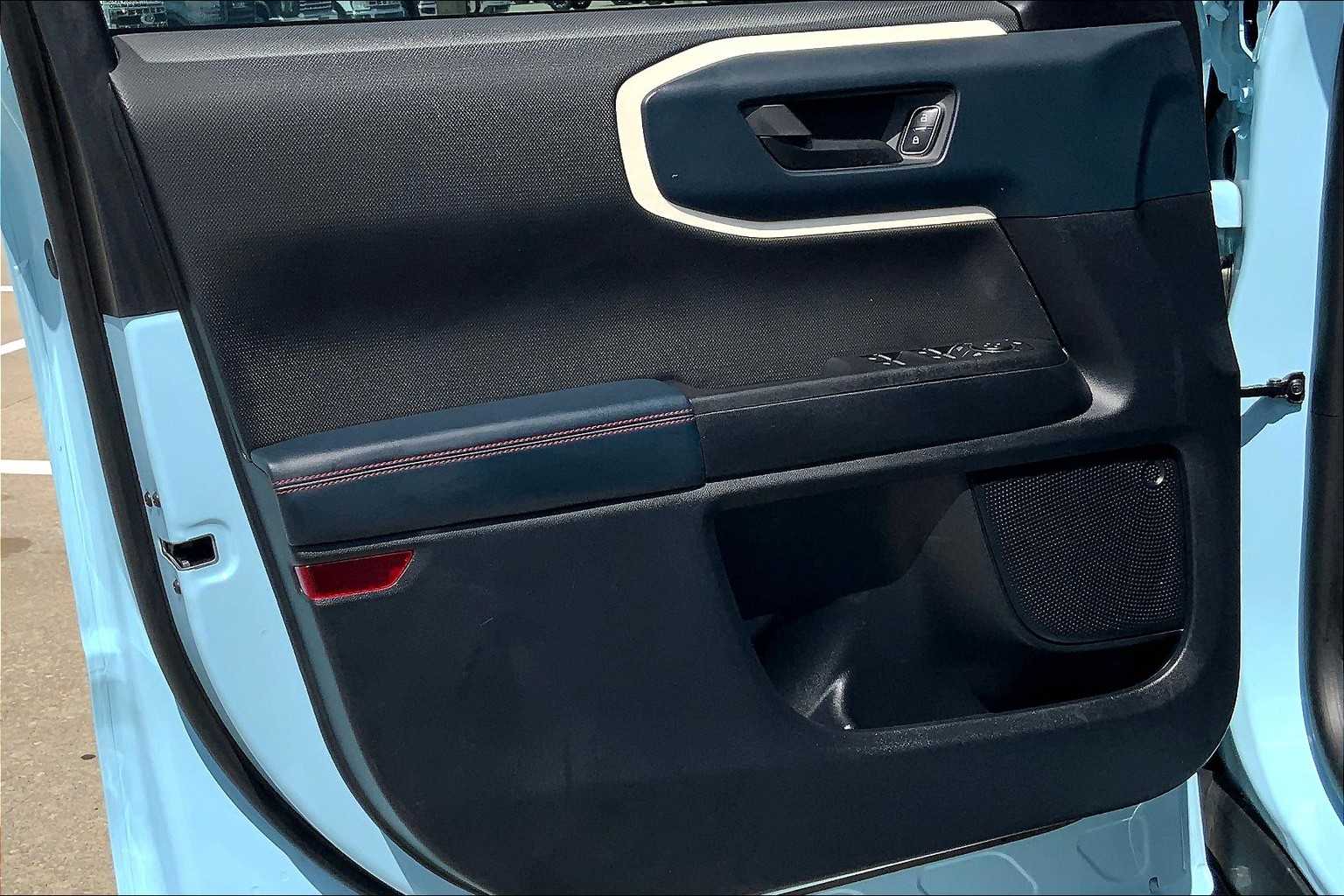 2024 Ford Bronco Sport Heritage photo 11
