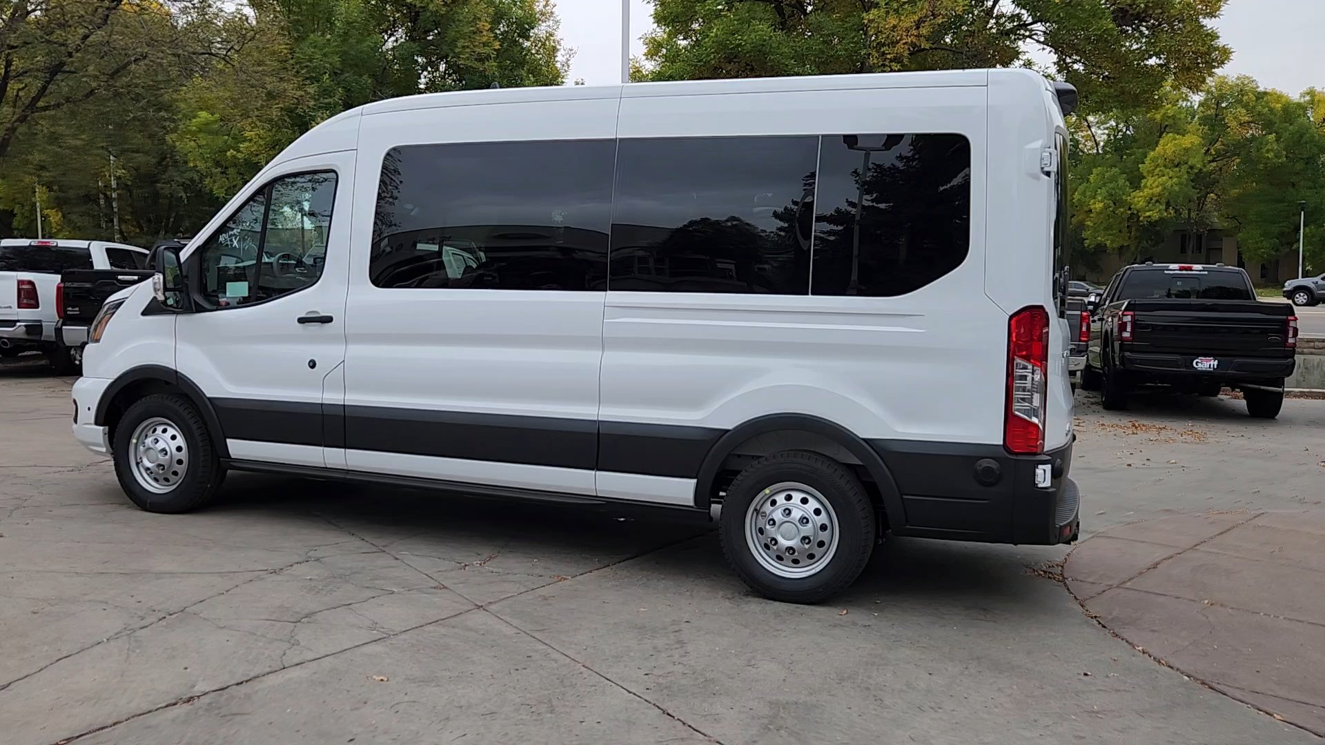 2025 Ford Transit Passenger XLT photo 3