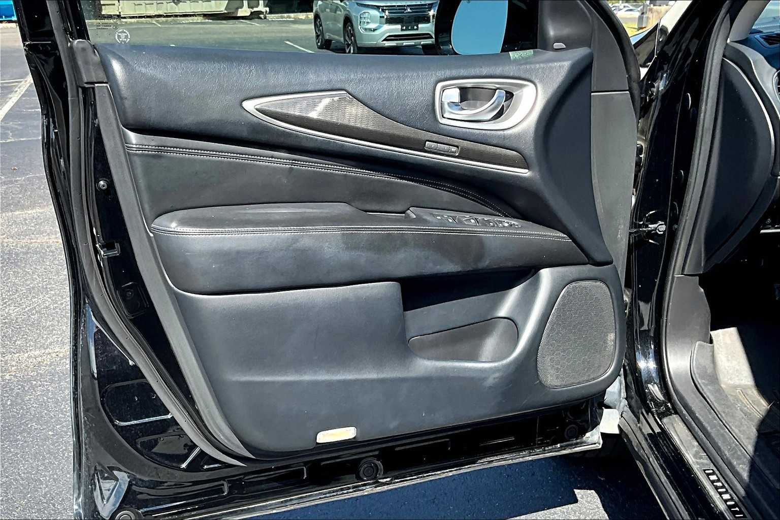 2019 Infiniti QX60 Luxe photo 20