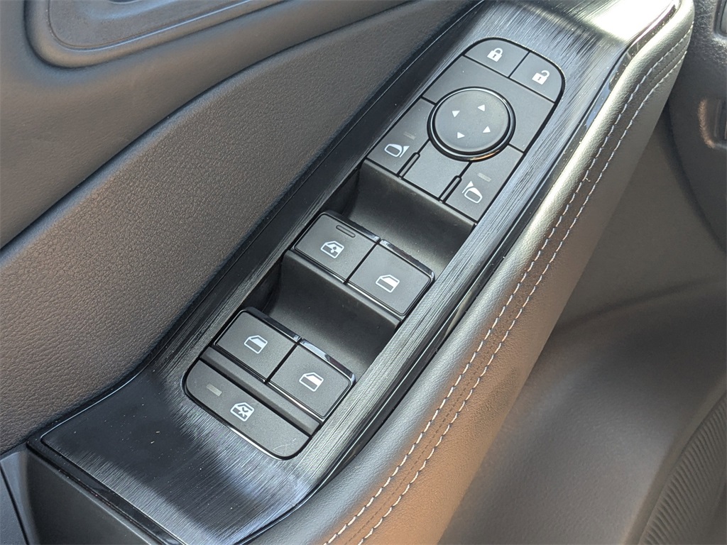 2026 Nissan Rogue SV photo 15