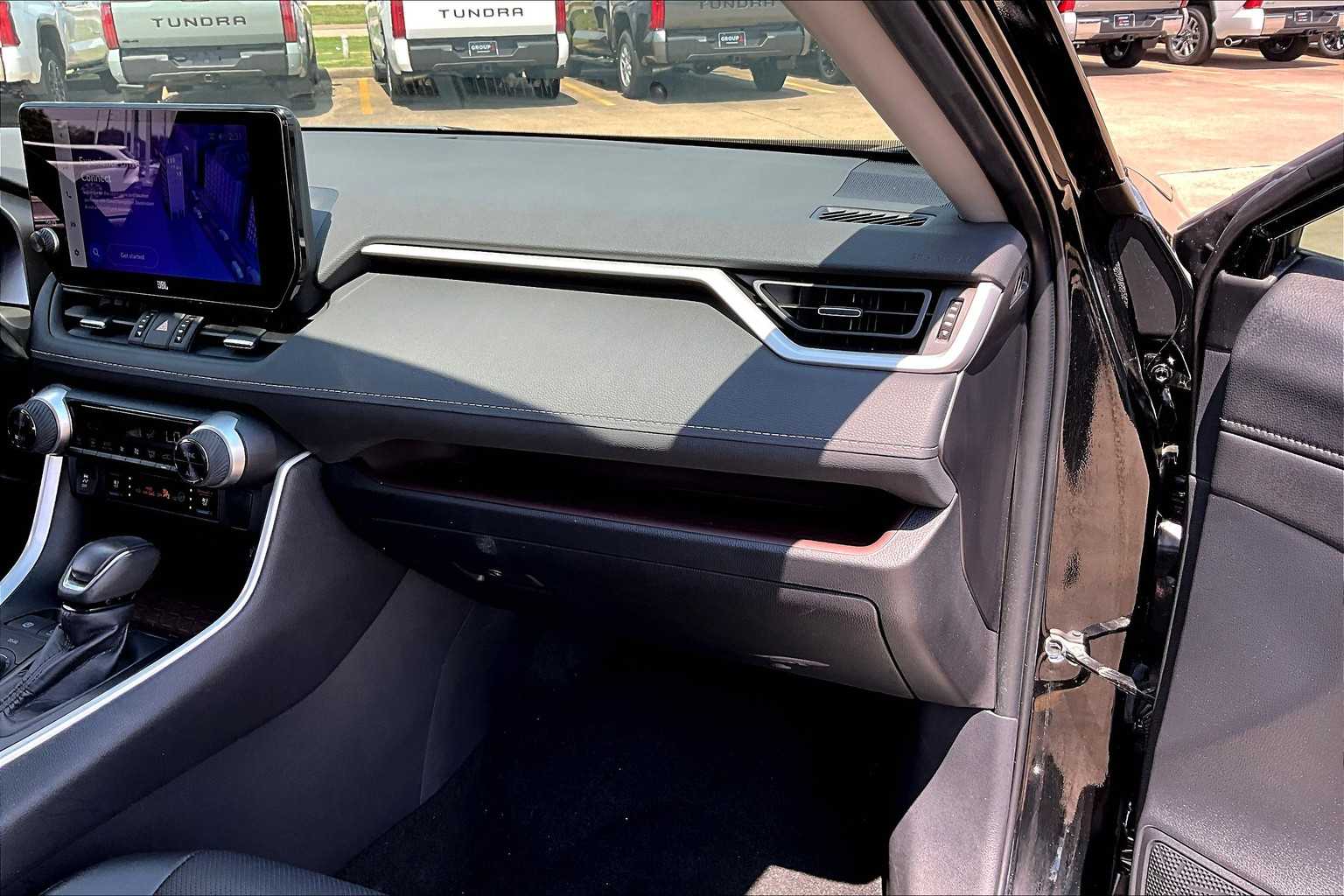 2024 Toyota RAV4 Hybrid Limited photo 18