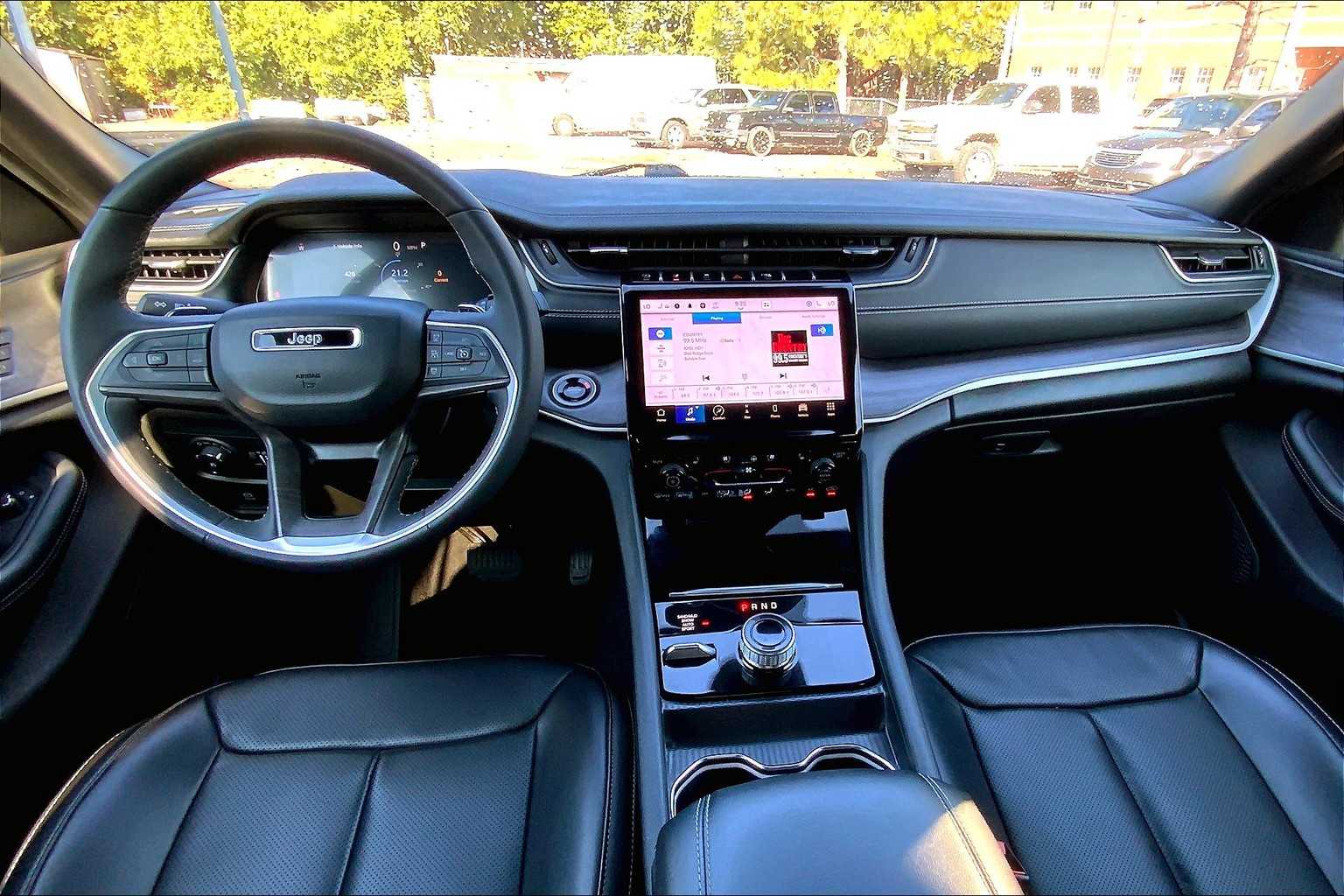 2024 Jeep Grand Cherokee Limited photo 14