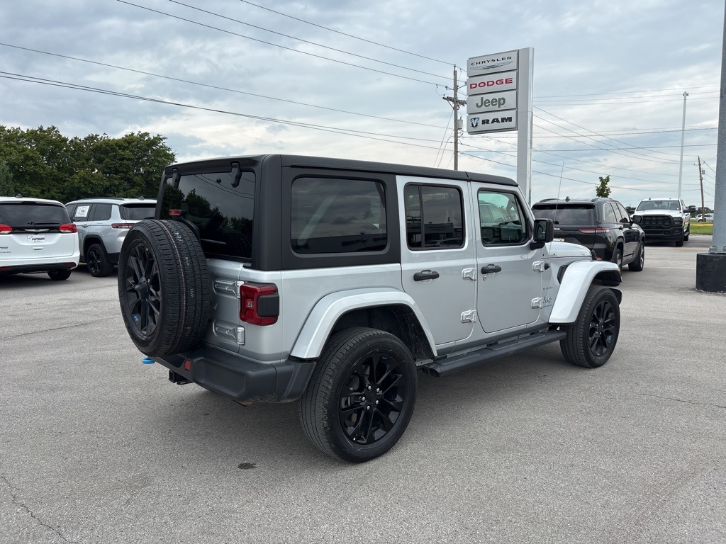2023 Jeep Wrangler Sahara 4xe photo 3