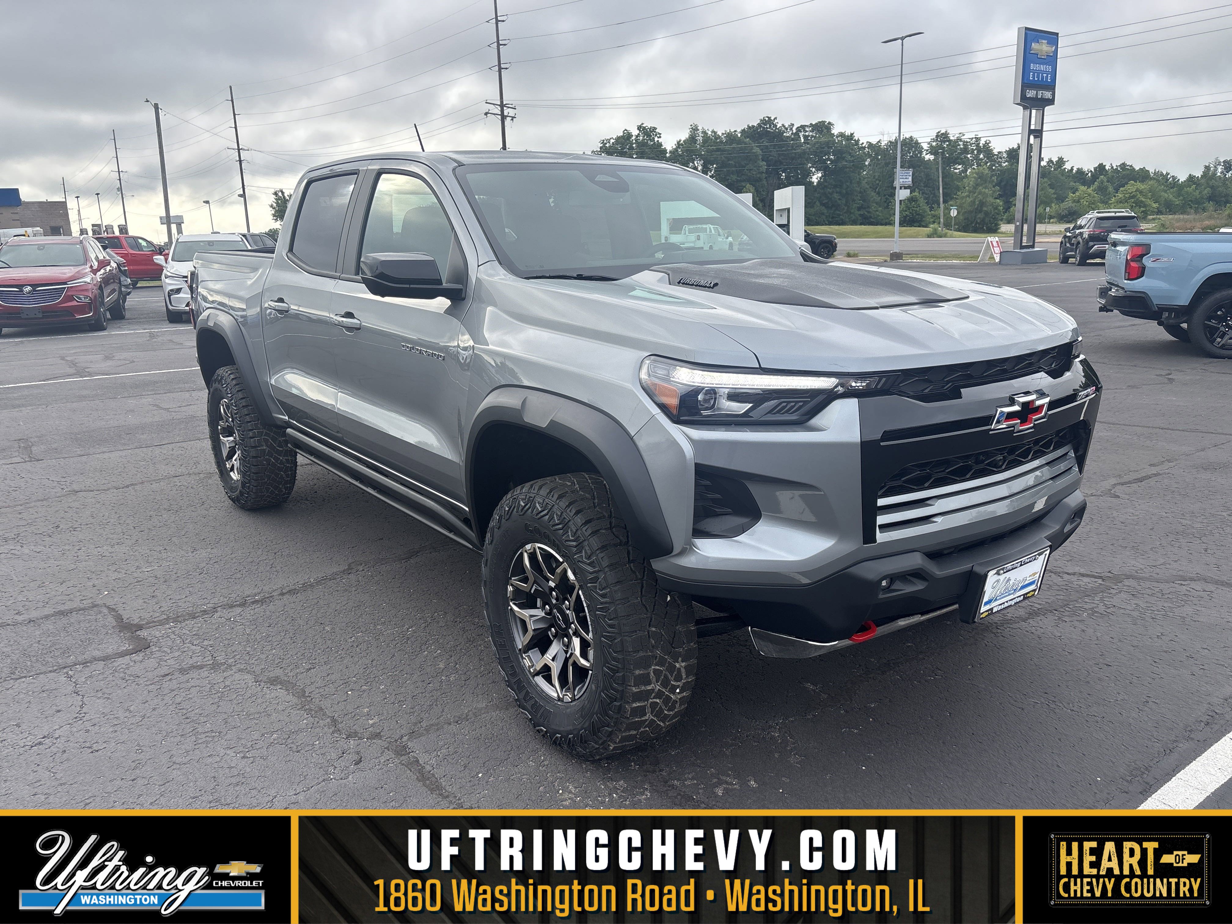2025 Chevrolet Colorado ZR2's photo